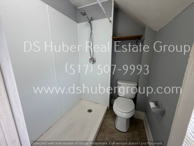 Building Photo - 305 Howe St