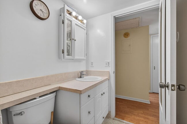 Building Photo - 2015 Cornwall A