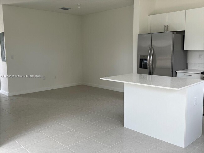 Building Photo - 13364 SW 287th Ter