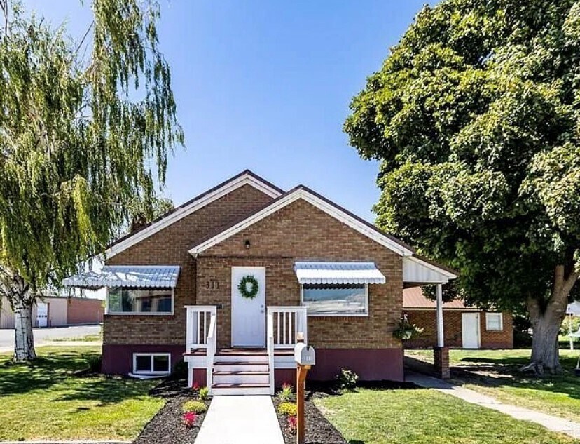 Building Photo - 311 N Broadway St