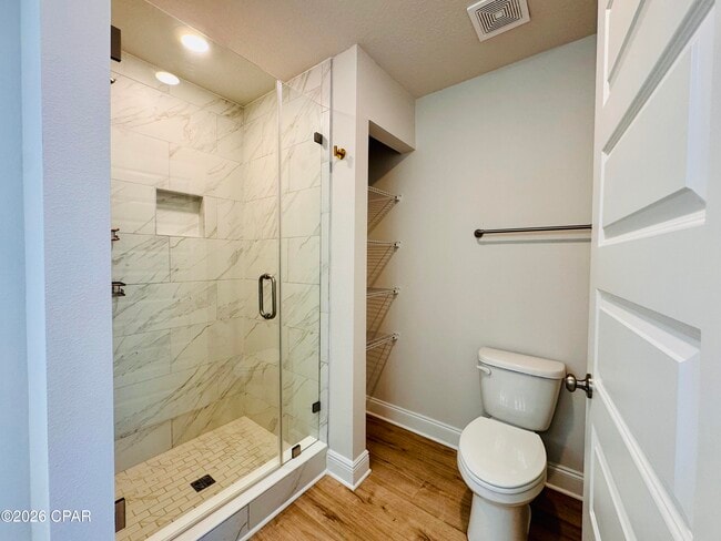 Building Photo - 10 Renea Cv