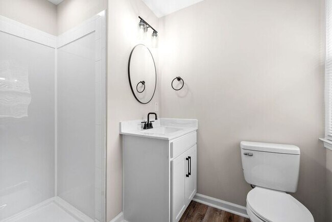 Building Photo - Ranch Style home Sango!