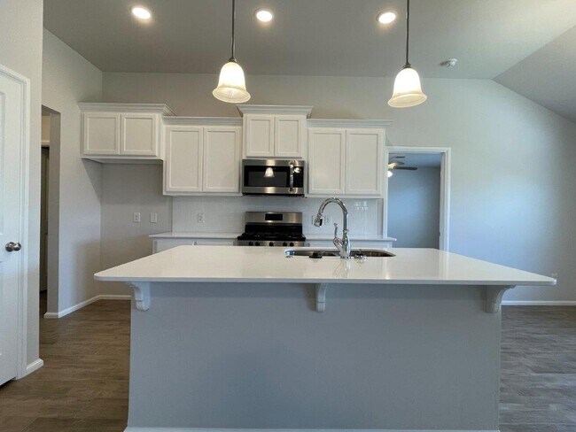 Building Photo - 3409 Piney River Dr