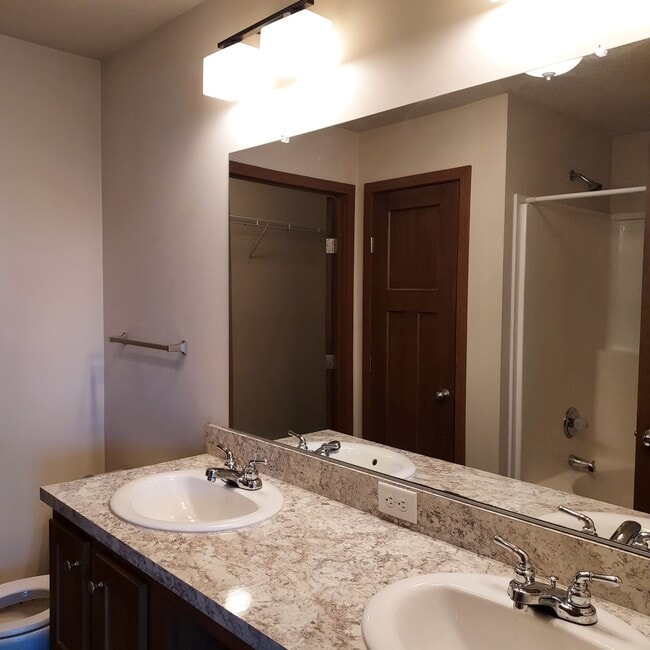 Building Photo - 6225 Imperial Dr