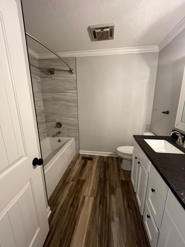 Building Photo - Sherwood Rental