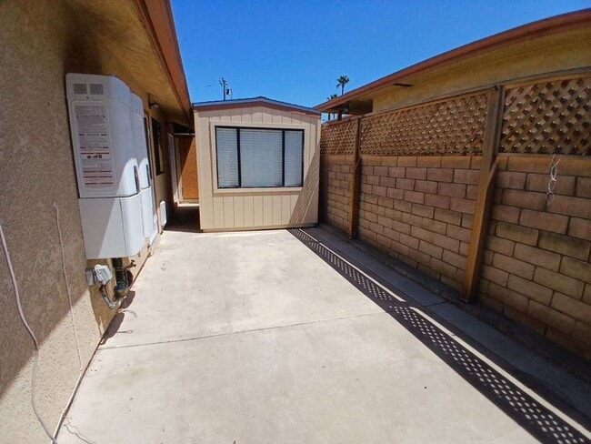 Building Photo - Perfect Place 425 Pinal 101 Orcutt