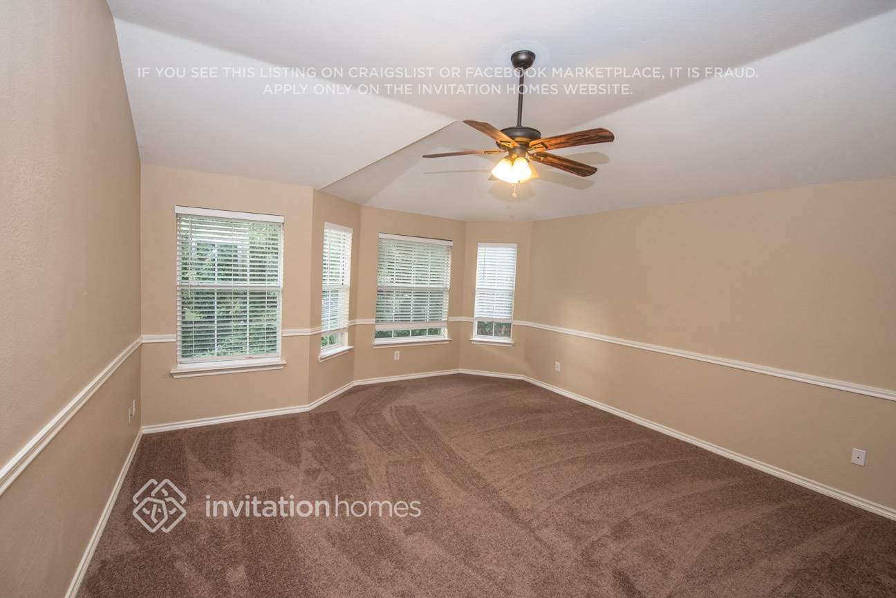 Building Photo - 1621 Churchill Ln