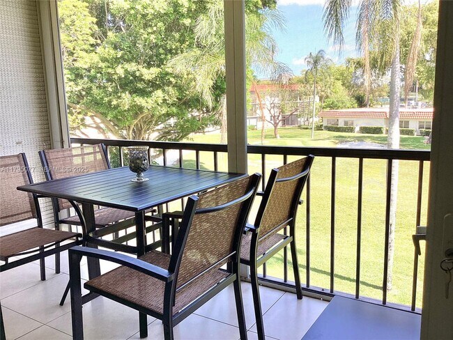 Building Photo - 8962 S Hollybrook Blvd