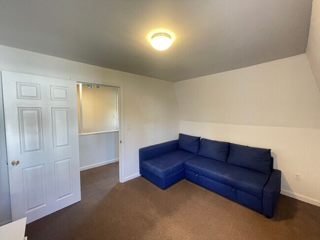 Building Photo - 60 Broadway