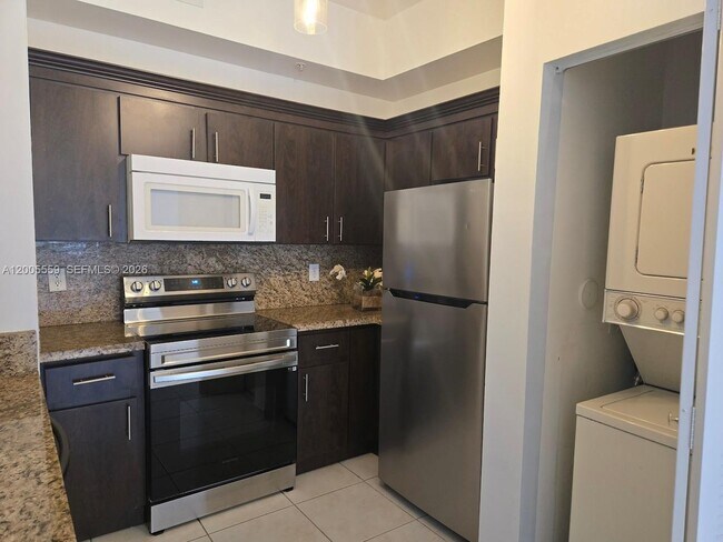 Building Photo - 7260 NW 114th Ave