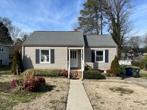 Building Photo - Cozy 1BD, 1BA Near Downtown Raleigh House with Fenced Yard