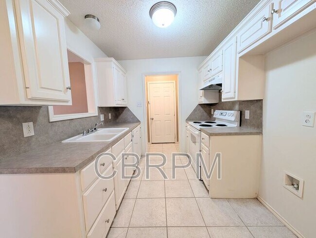 Building Photo - 2417 87th St