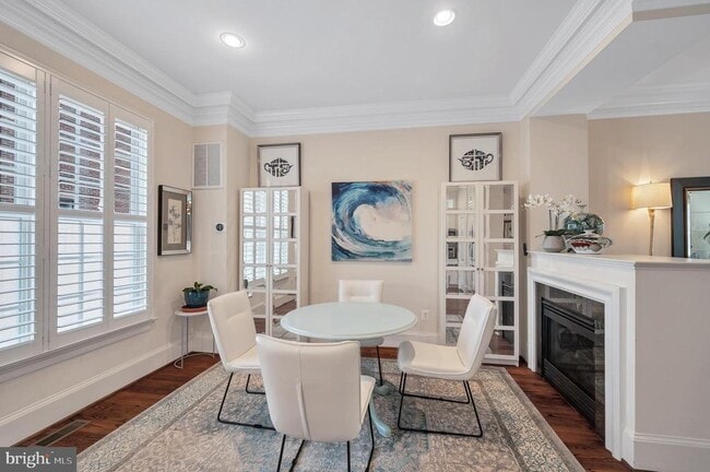 Building Photo - 705 Lyles Ln