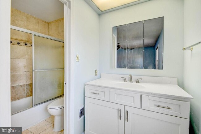 Building Photo - 4472 Ruggles Ct