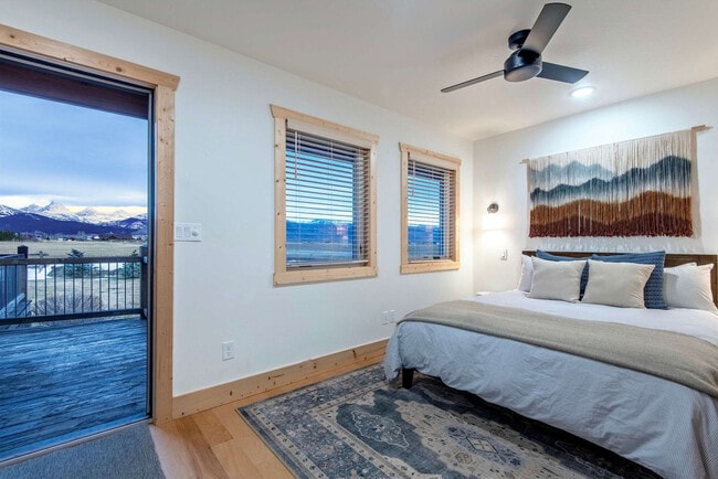 Building Photo - 4535 Roxanne St