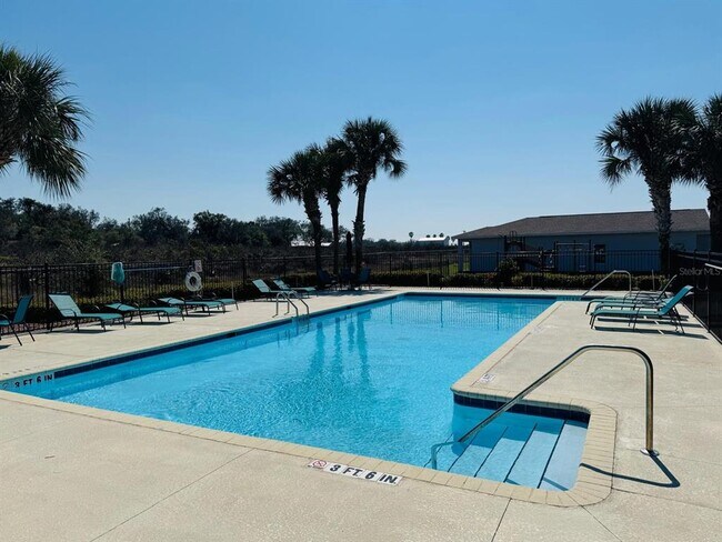 Building Photo - 1466 Las Villas Blvd