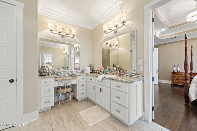 Building Photo - 311 Oats Dr