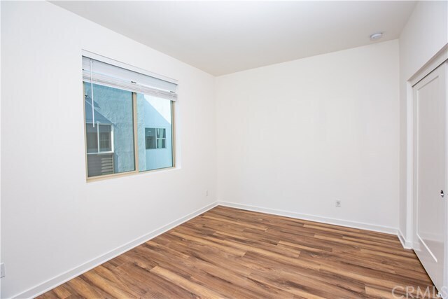 Building Photo - 170 placemark