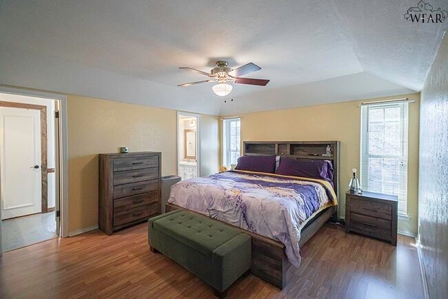 Building Photo - 1223 Amherst St