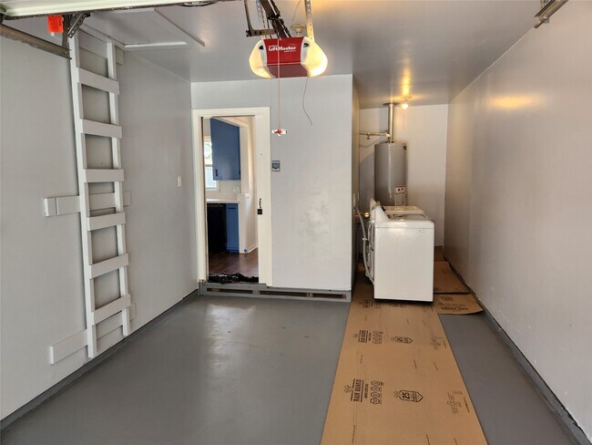 Building Photo - 1635 Wilde Rock Way