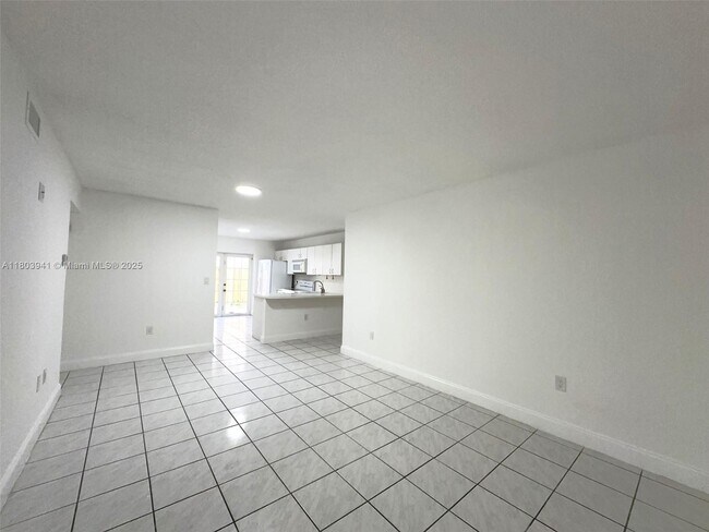 Building Photo - 3562 W 80th St