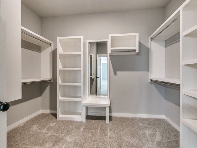 Building Photo - 5 Bedrooms + 3 Baths + Piedmont Schools