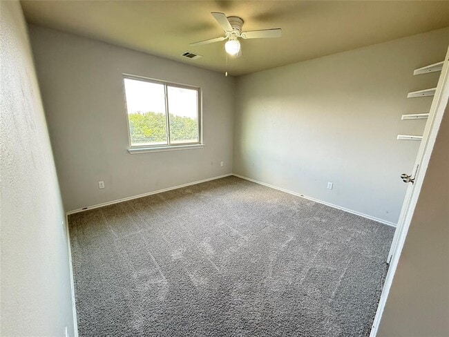 Building Photo - 13013 Pealing Wy
