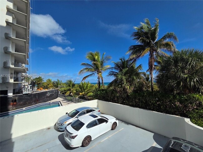 Building Photo - 9172 Collins Ave