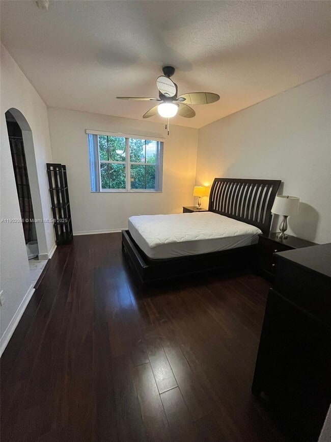 Building Photo - 4932 Tradewinds Ter