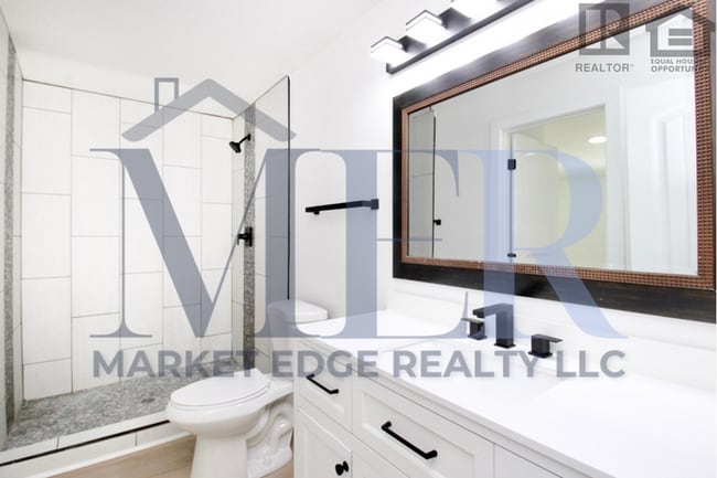 Building Photo - 4Bed/2Bath Home at Indian School/15th Ave!...