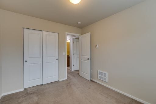 Building Photo - Mill Creek Townhome with 2 Car Garage Available Now!