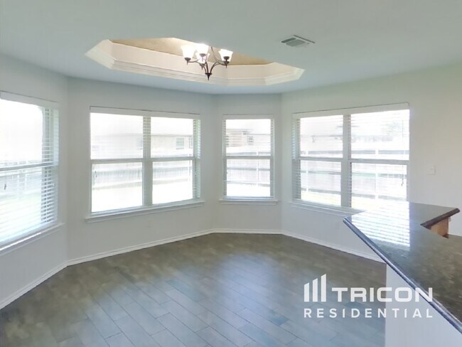 Building Photo - 3107 White Horse Ct