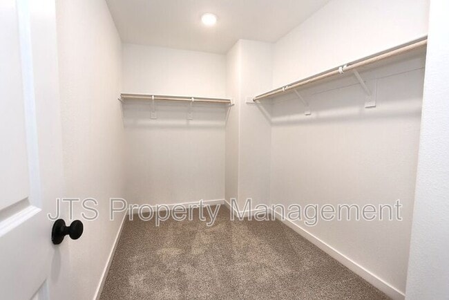 Building Photo - 4266 Aura Way