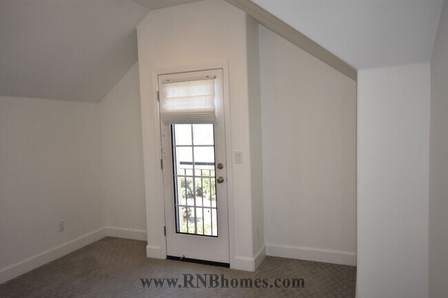 Building Photo - 1096 Provence Village Dr