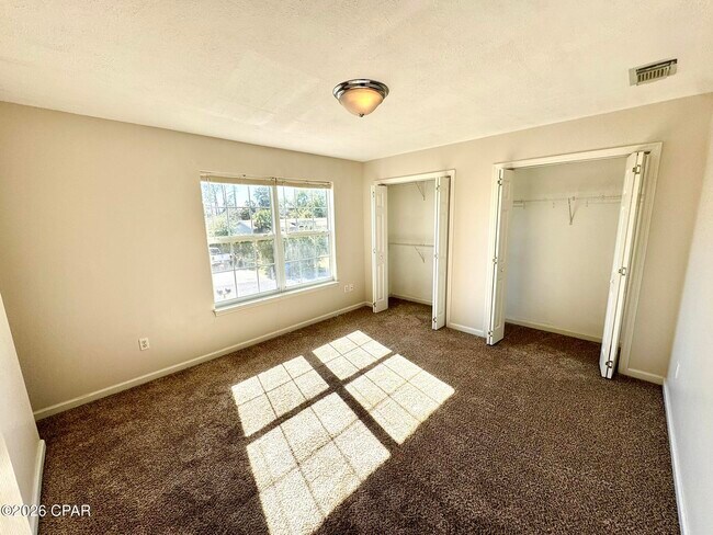 Building Photo - 4314 Catherine St