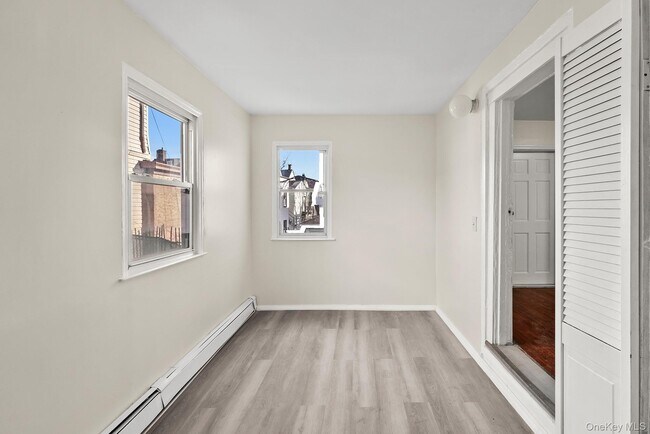 Building Photo - 11 Lafayette Pl