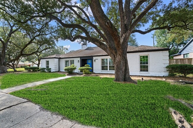 Building Photo - 5315 Rutherglenn Dr