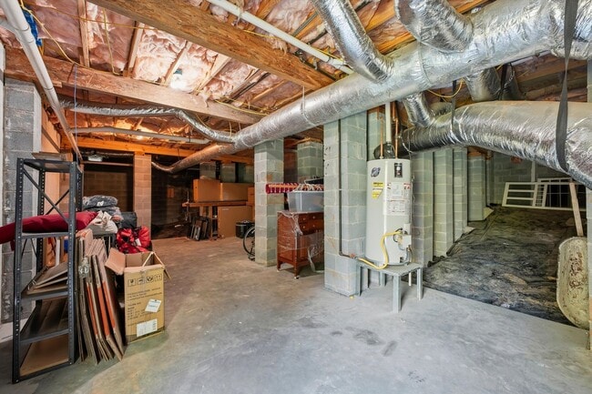 Building Photo - Stunning 4BR Home in Cascade Falls – Modern Upgrades & EV Ready!