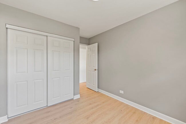 Building Photo - 7753 W Emerald Ct