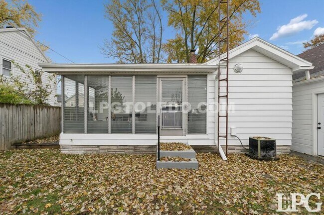 Building Photo - 4113 Packard Rd