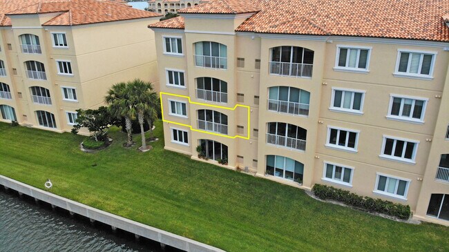 Building Photo - 17 Harbour Isle Dr W