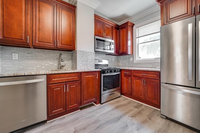 Building Photo - 214 Olean Ave