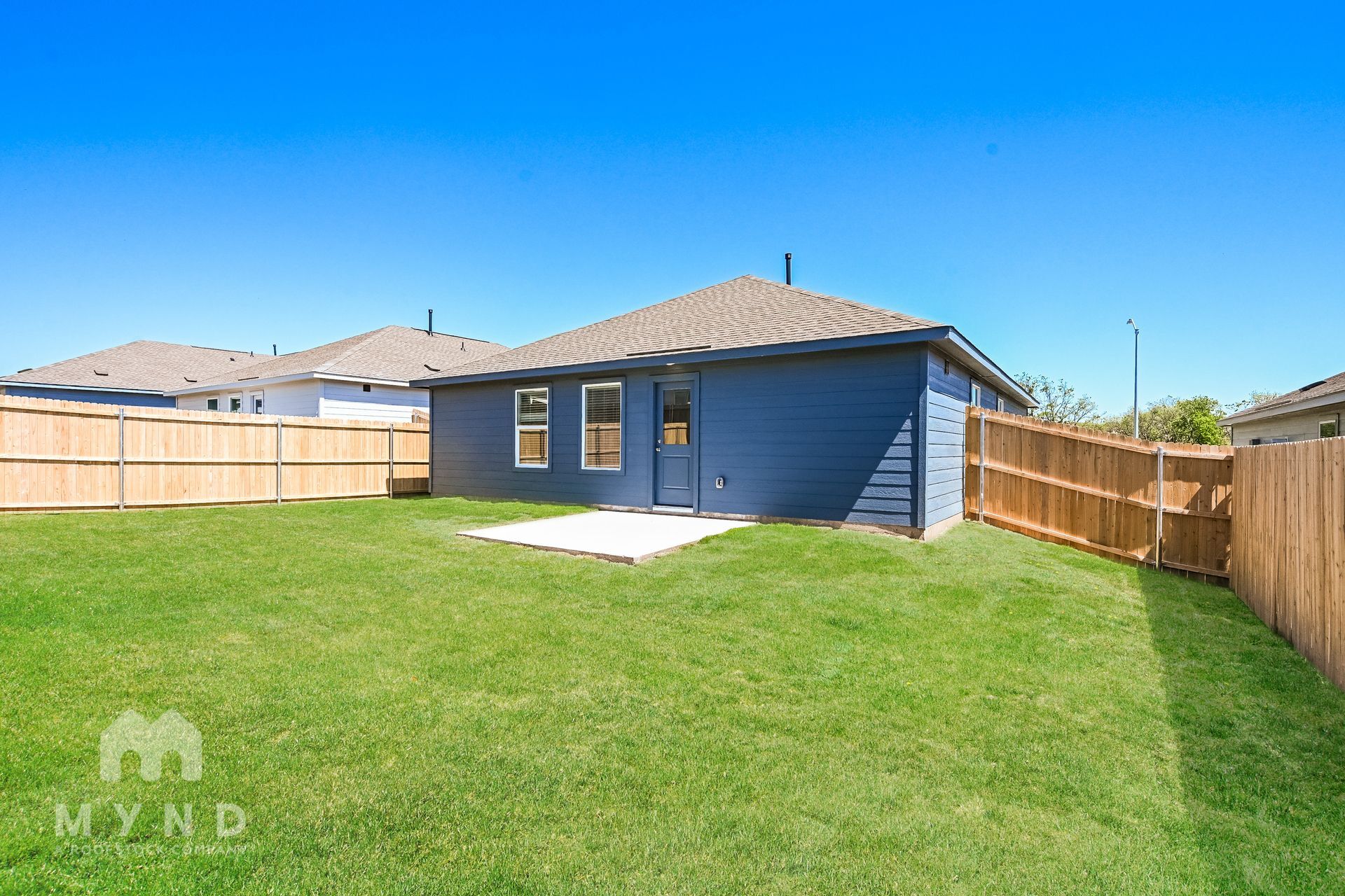 Building Photo - 2716 River Knl Ln