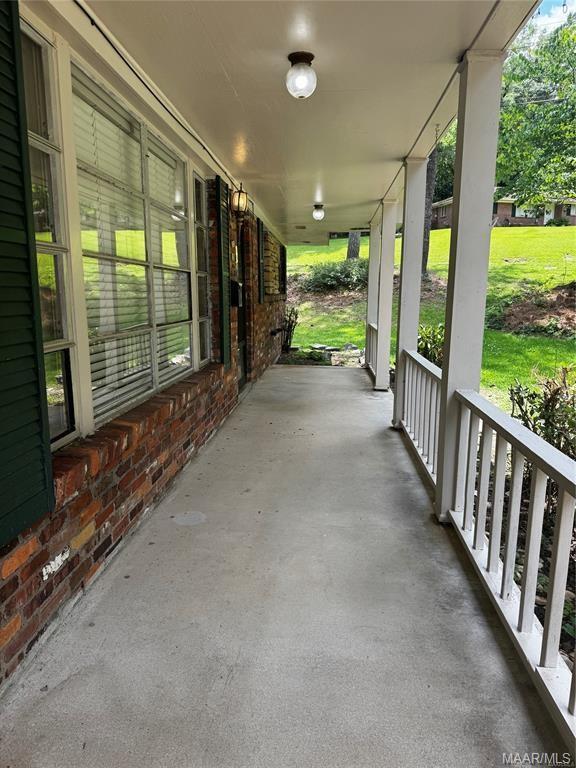 Building Photo - 111 Easthaven Rd