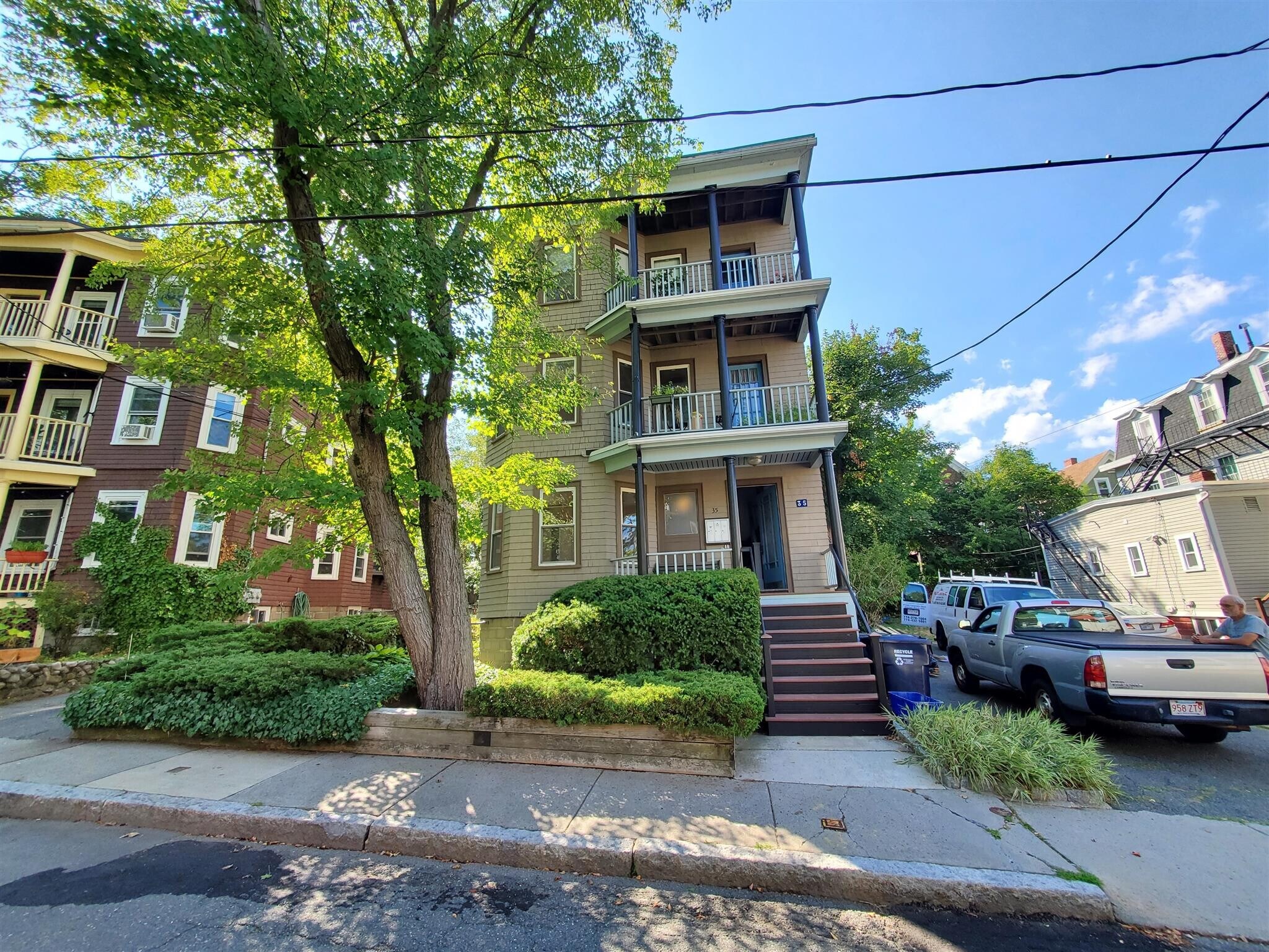 Building Photo - 35 Buena Vista Park