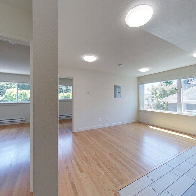 Building Photo - Audubon