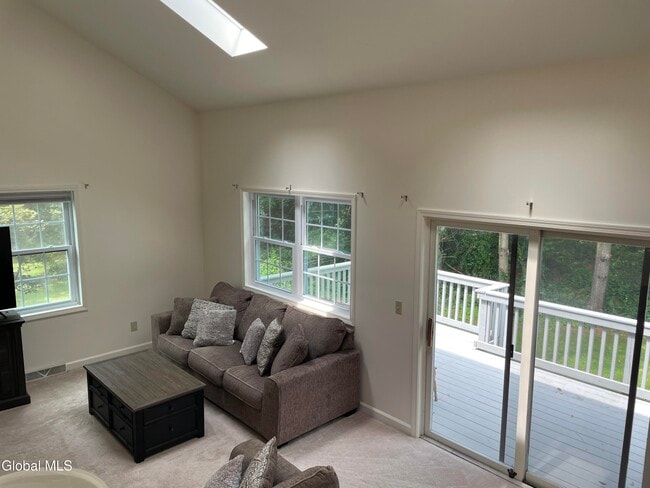 Building Photo - 7318 Vic Ct