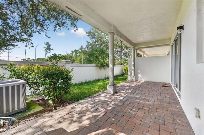 Building Photo - 7032 Ambrosia Ln