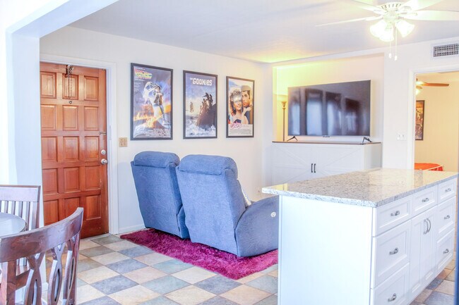 Building Photo - 11000 S Ocean Dr