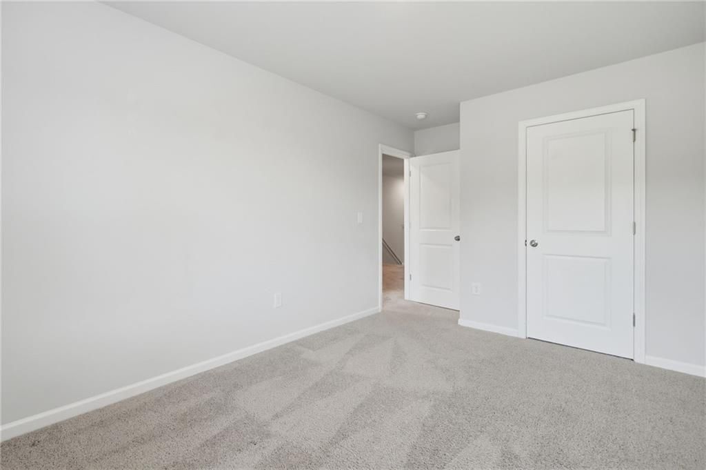 Building Photo - 157 Vlg Grn Dr NW